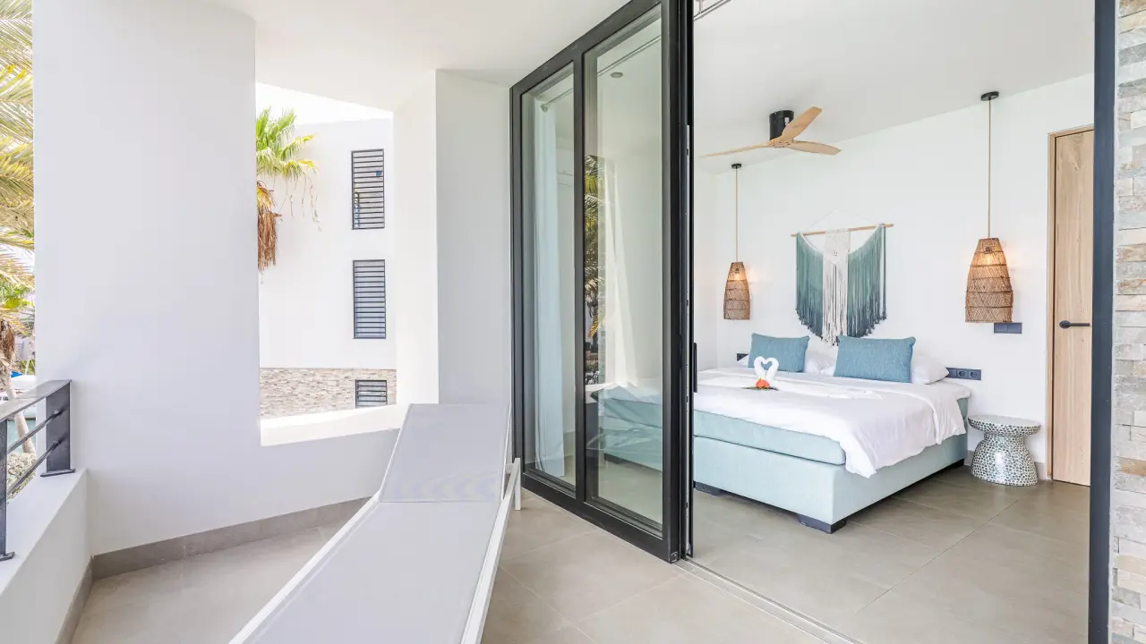 Slaapkamer 3-kamerappartement bij Van der Valk Bonaire